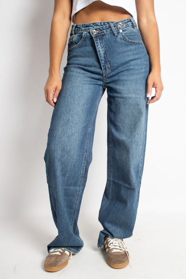 ASIMMETRYC JEANS - JEANS